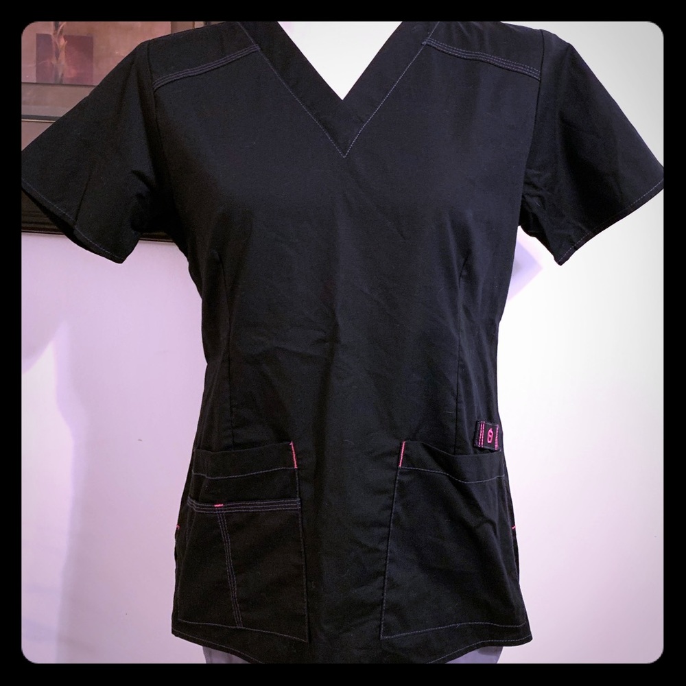 Wonderwink flex scrub top